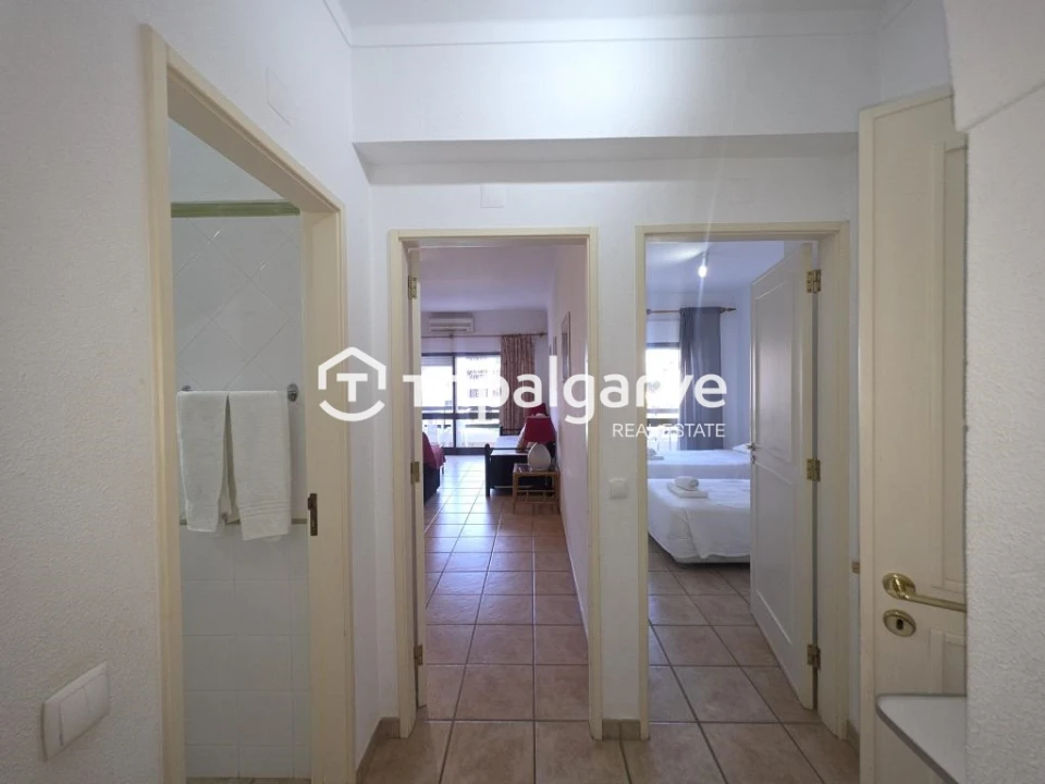 Apartamento T2 para Venda em Quarteira Foto 13