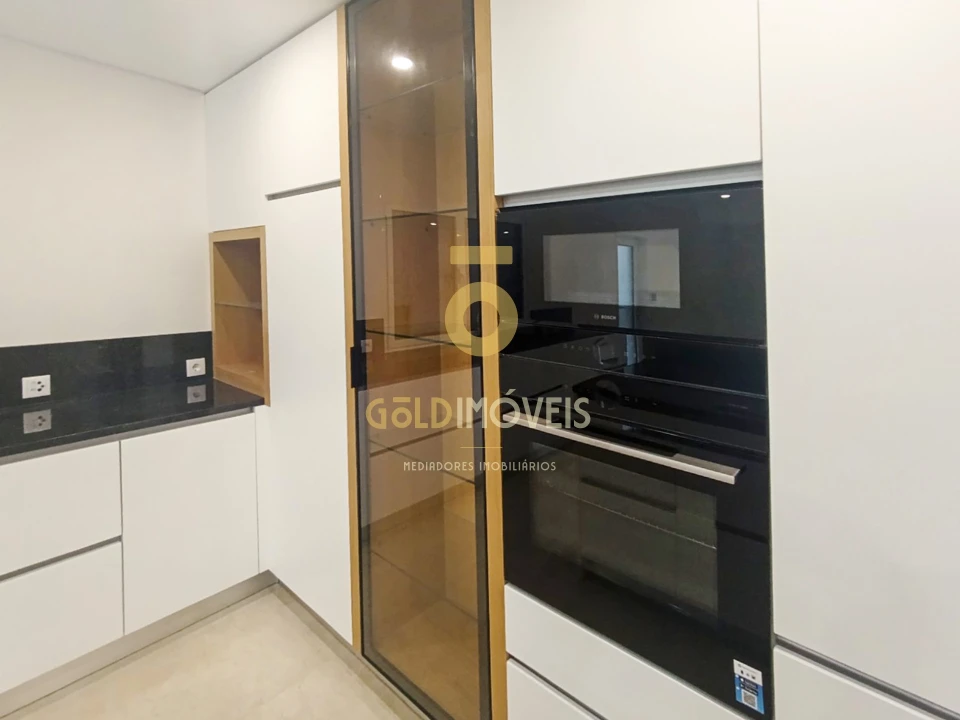 Moradia T3 para Venda em Recezinhos (São Mamede) Foto 6