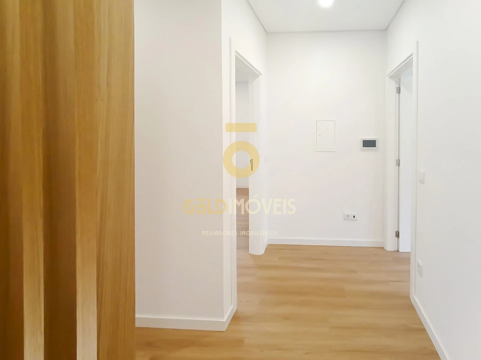 Moradia T3 para Venda em Recezinhos (São Mamede) Foto 26