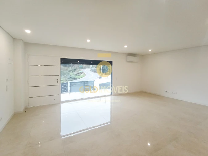 Moradia T3 para Venda em Recezinhos (São Mamede) Foto 8