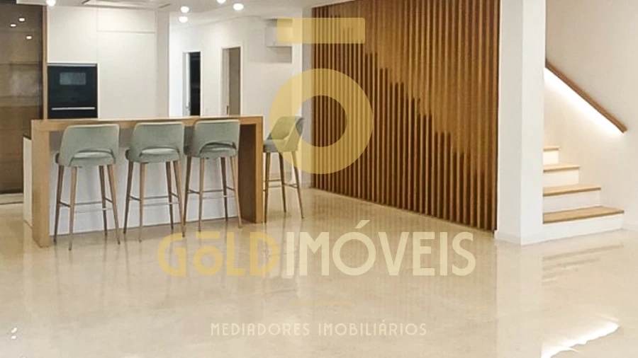 Moradia T3 para Venda em Recezinhos (São Mamede)