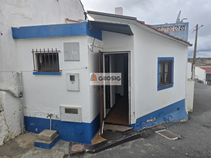 Moradia T2 para Venda em Almodôvar e Graça dos Padrões Foto 1