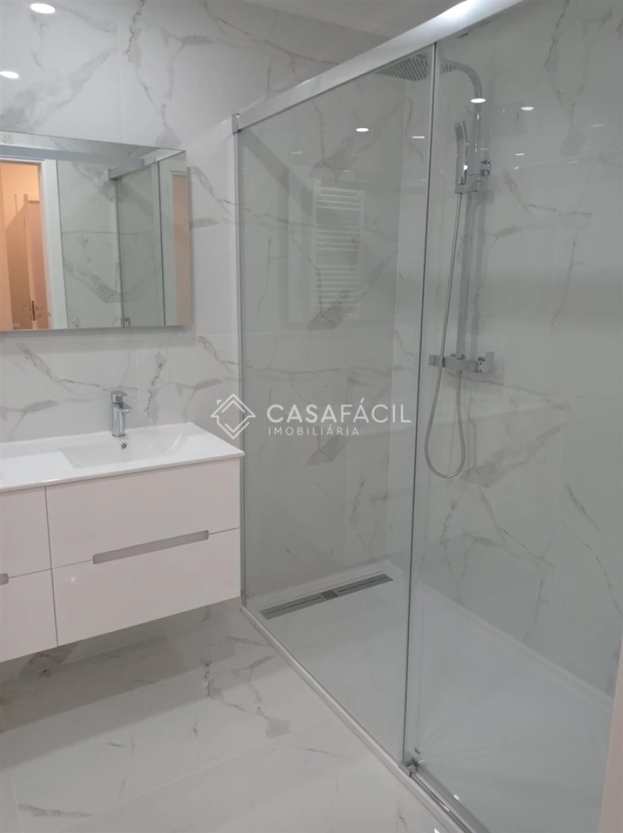 Apartamento T4 para Venda em Montijo e Afonsoeiro Foto 7