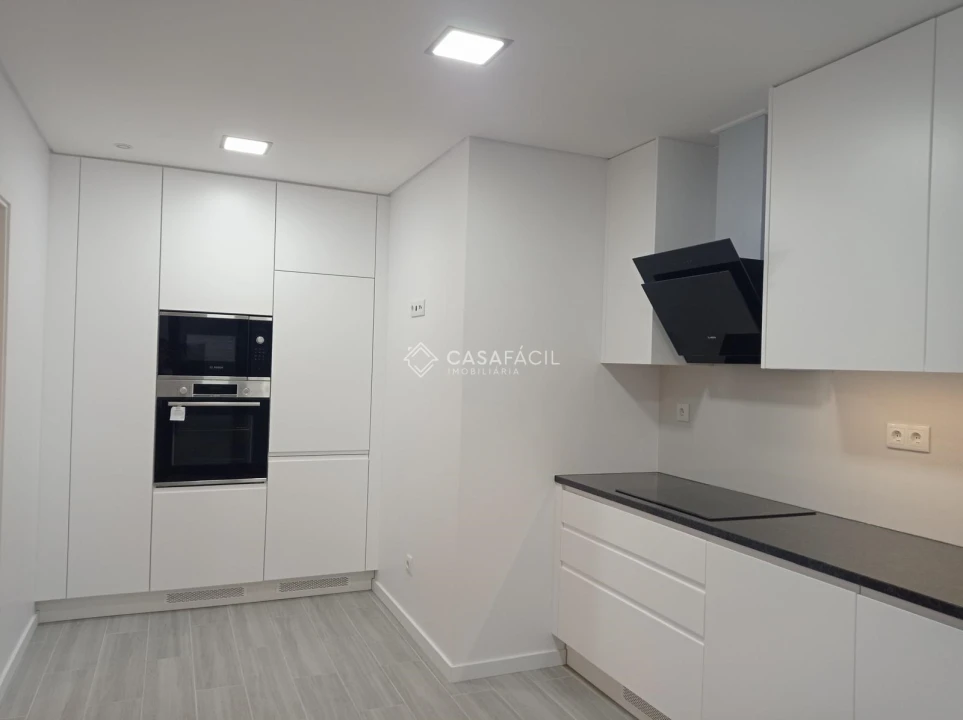 Apartamento T4 para Venda em Montijo e Afonsoeiro Foto 1