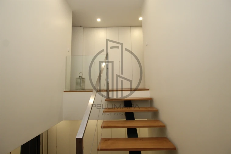 Moradia T4 para Venda em Louro Foto 23