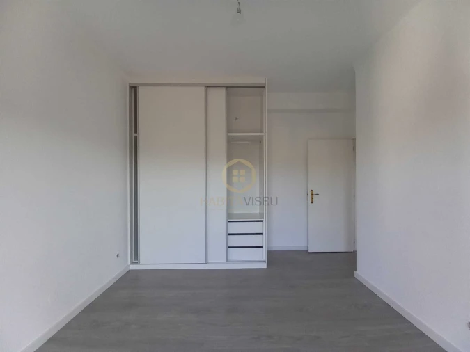 Apartamento T3 para Arrendamento em Viseu Foto 26