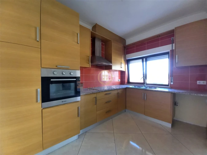 Apartamento T3 para Arrendamento em Viseu Foto 2