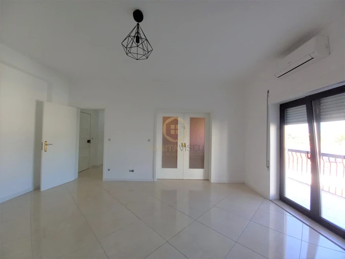 Apartamento T3 para Arrendamento em Viseu Foto 6