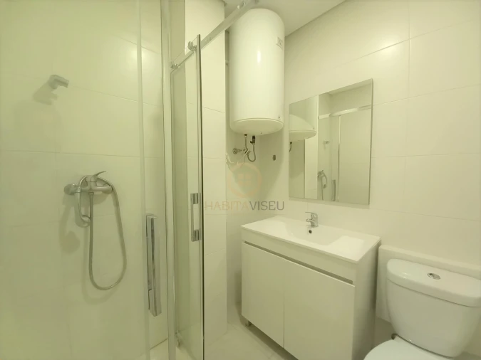 Apartamento T3 para Arrendamento em Viseu Foto 17