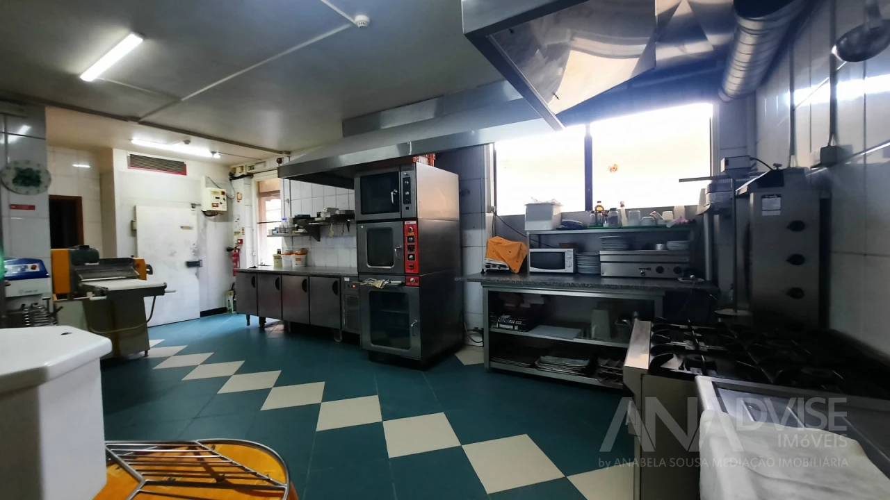 Loja para Venda em Abraveses Foto 23