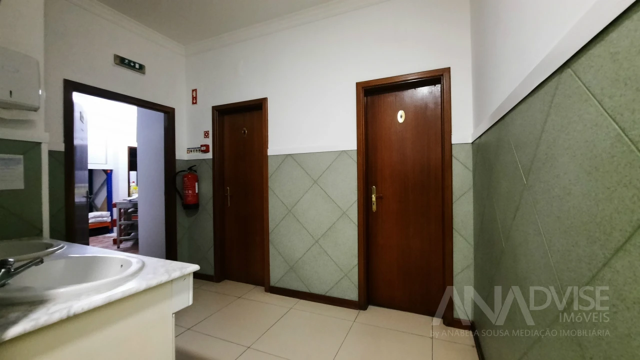 Loja para Venda em Abraveses Foto 13