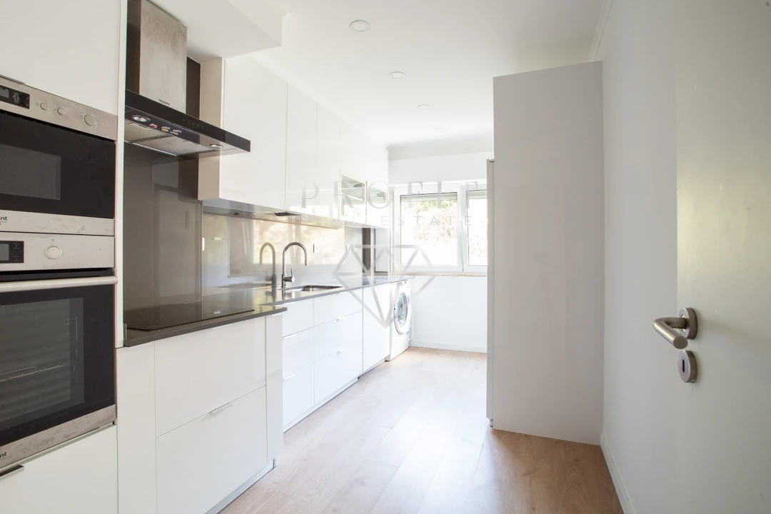 Apartamento T3 para Venda em Carnaxide e Queijas Foto 5