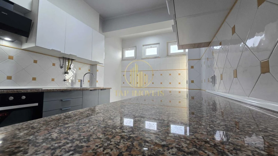 Apartamento T2 para Venda em Setubal (São Sebastião) Foto 1