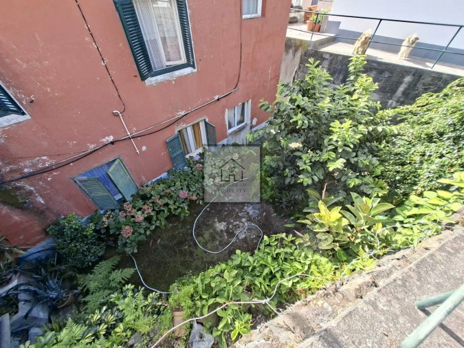 Moradia T4 para Venda em Ponta Delgada Foto 4