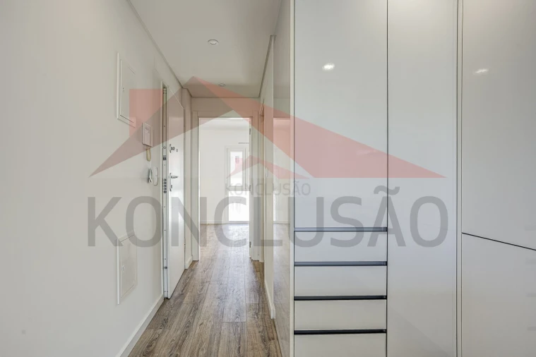 Apartamento T1 para Venda em Beato Foto 11