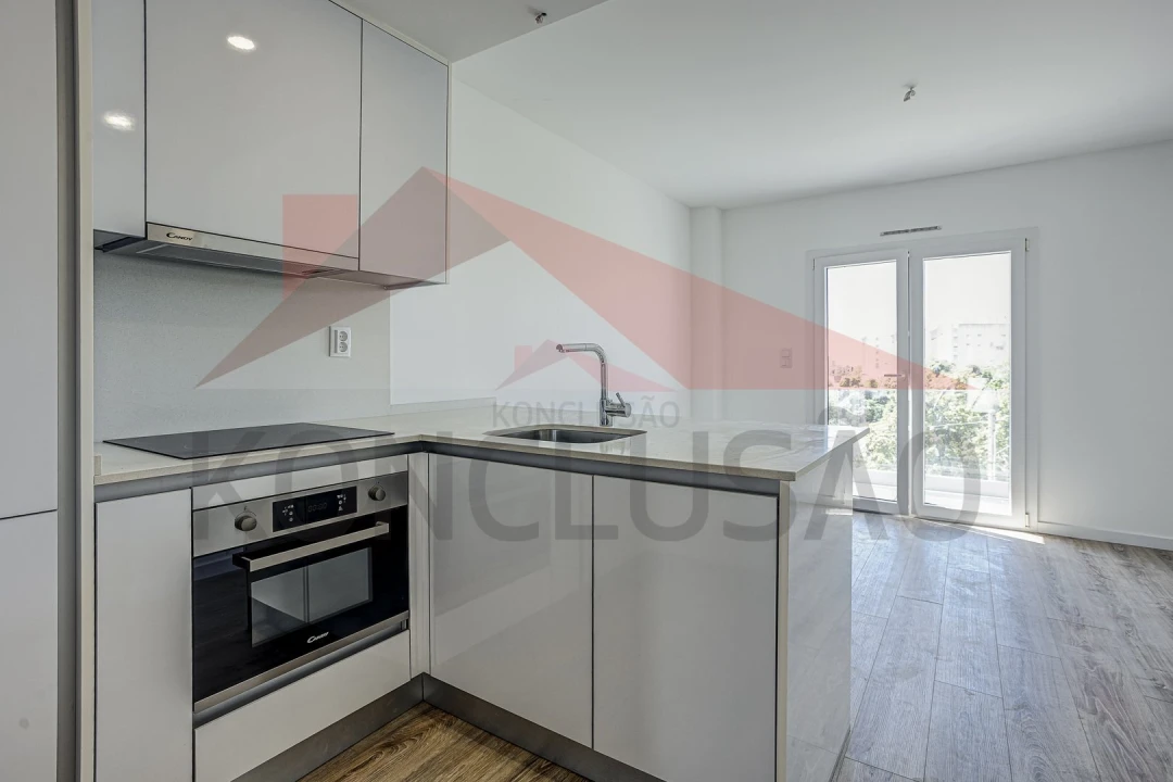 Apartamento T1 para Venda em Beato Foto 5