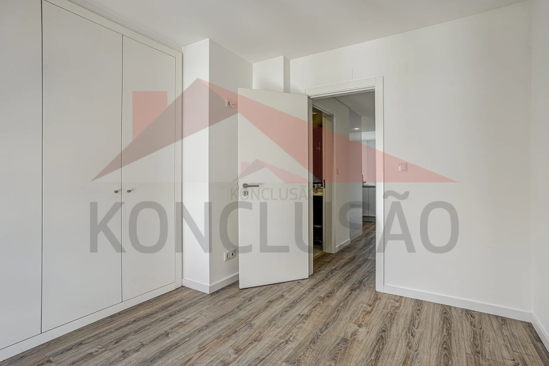 Apartamento T1 para Venda em Beato Foto 10