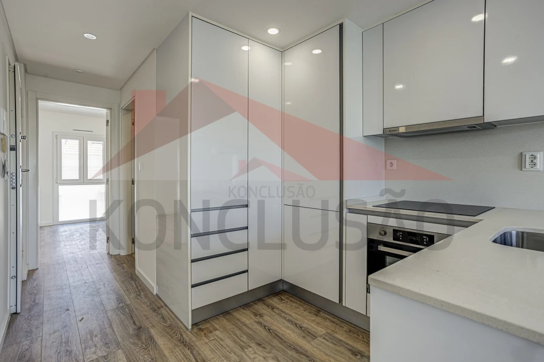 Apartamento T1 para Venda em Beato Foto 6