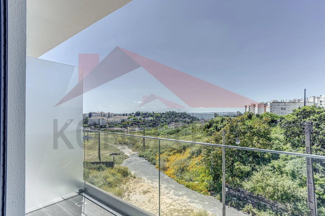 Apartamento T1 para Venda em Beato Foto 12