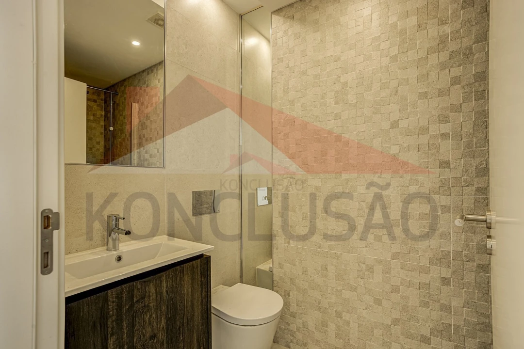 Apartamento T1 para Venda em Beato Foto 7