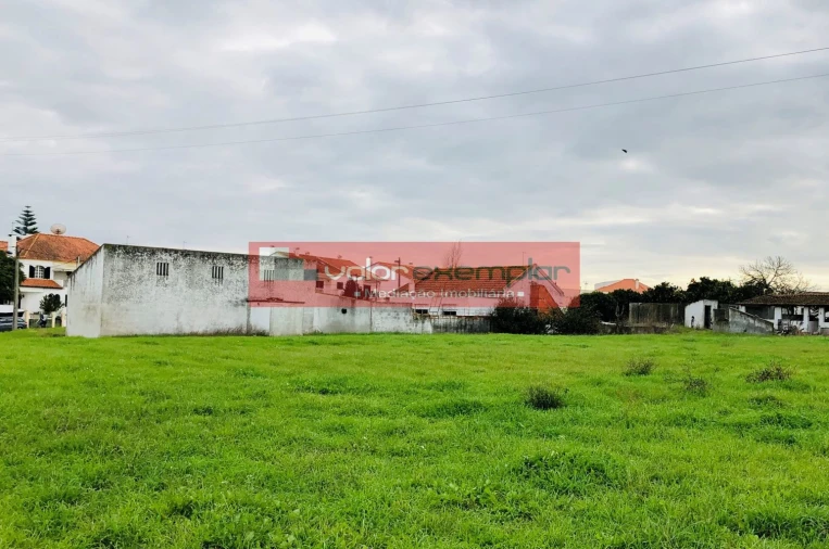 Terreno para Venda em Sarilhos Grandes Foto 11