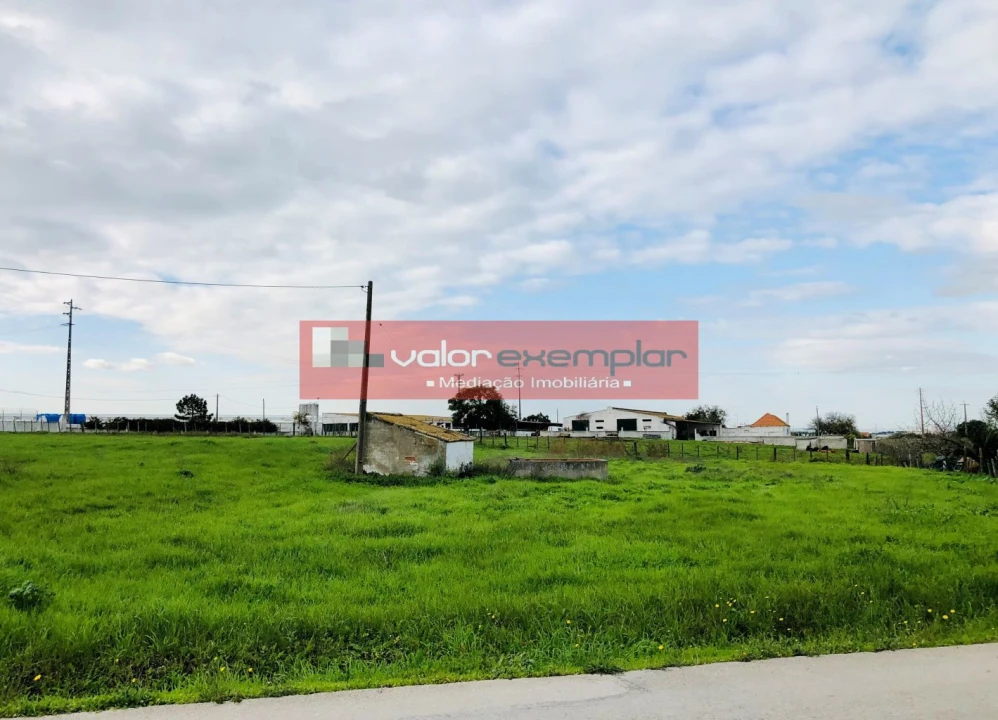 Terreno para Venda em Sarilhos Grandes Foto 7