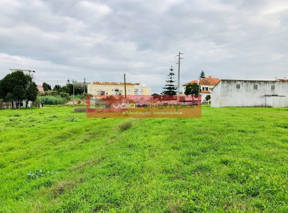 Terreno para Venda em Sarilhos Grandes Foto 12