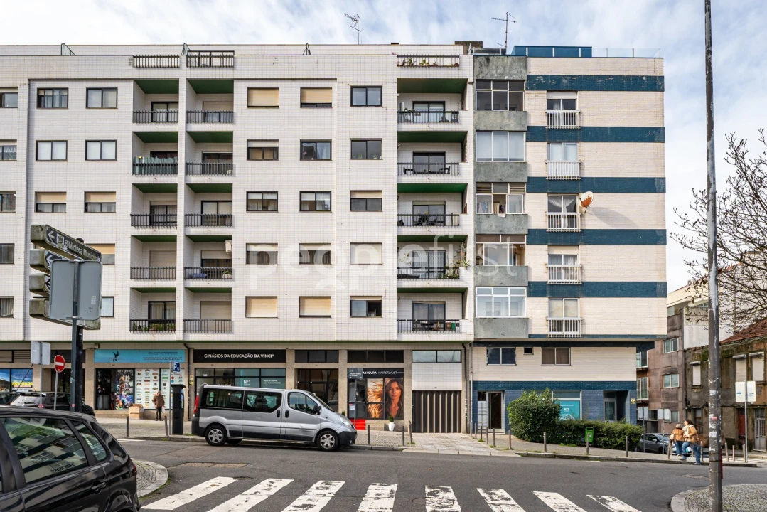 Apartamento T2 para Venda em Mafamude e Vilar do Paraíso Foto 14