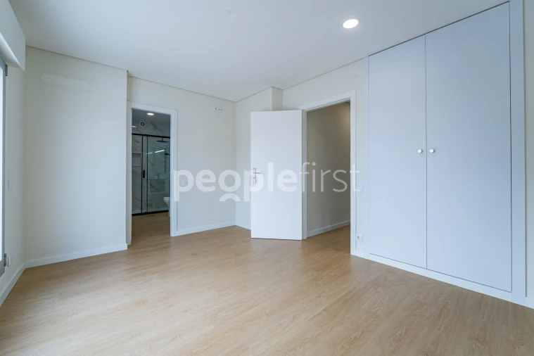 Apartamento T2 para Venda em Mafamude e Vilar do Paraíso Foto 16