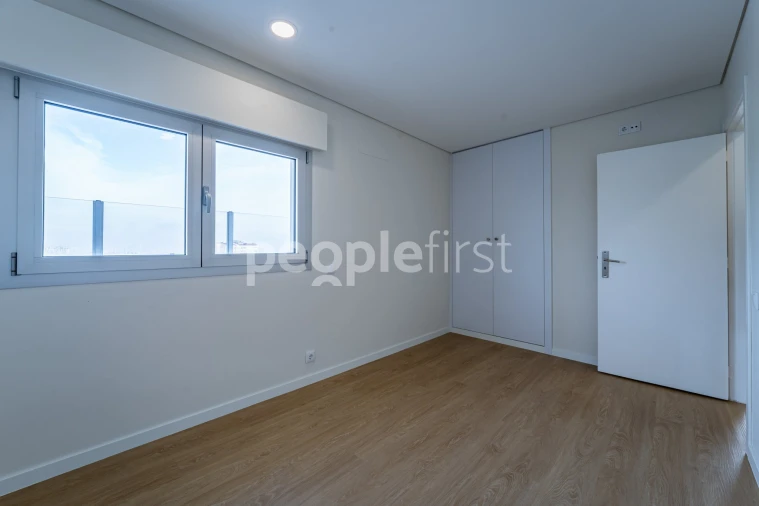 Apartamento T2 para Venda em Mafamude e Vilar do Paraíso Foto 13