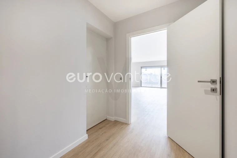 Moradia T4 para Venda em Batalha Foto 7