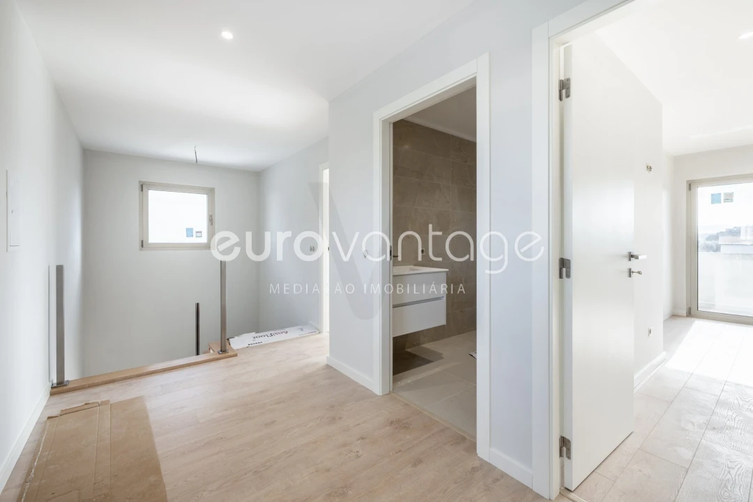 Moradia T4 para Venda em Batalha Foto 20