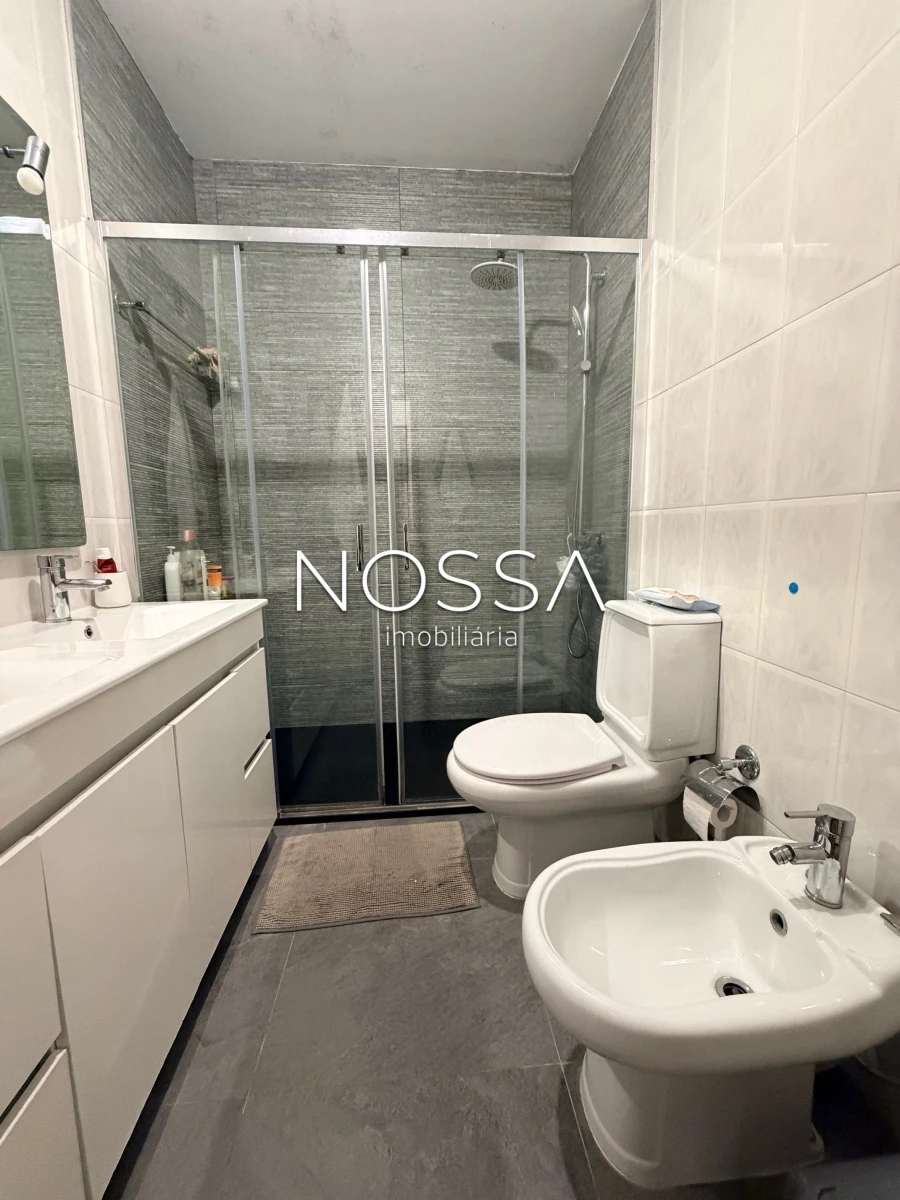 Apartamento T3 para Venda em Fregim Foto 15