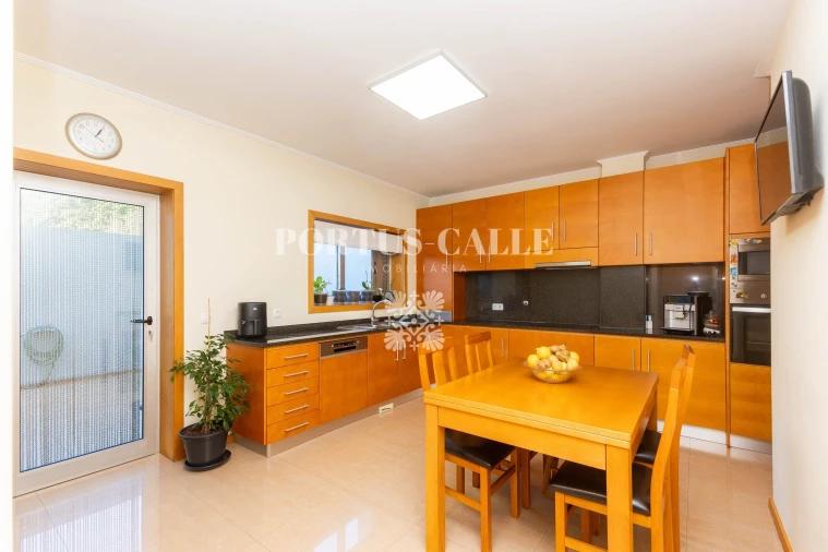 Moradia T3 para Venda em Mozelos Foto 13