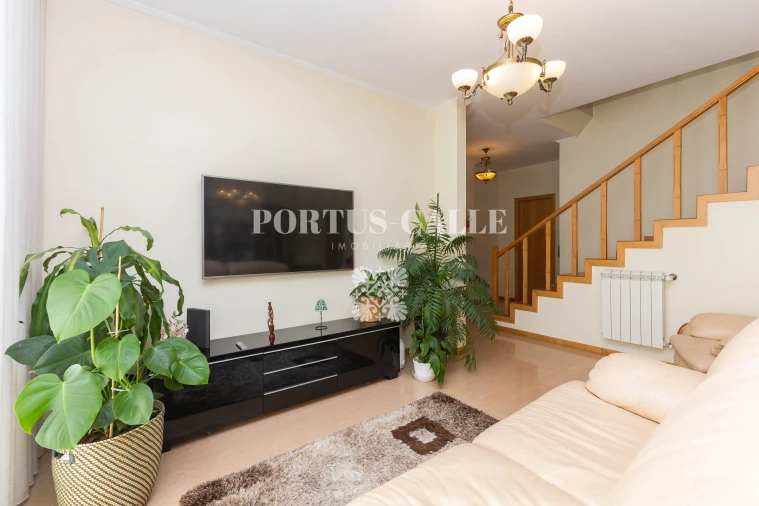 Moradia T3 para Venda em Mozelos Foto 9