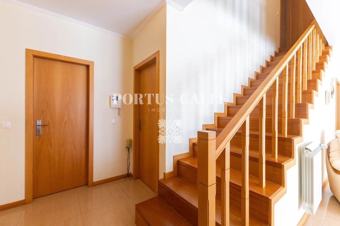 Moradia T3 para Venda em Mozelos Foto 5