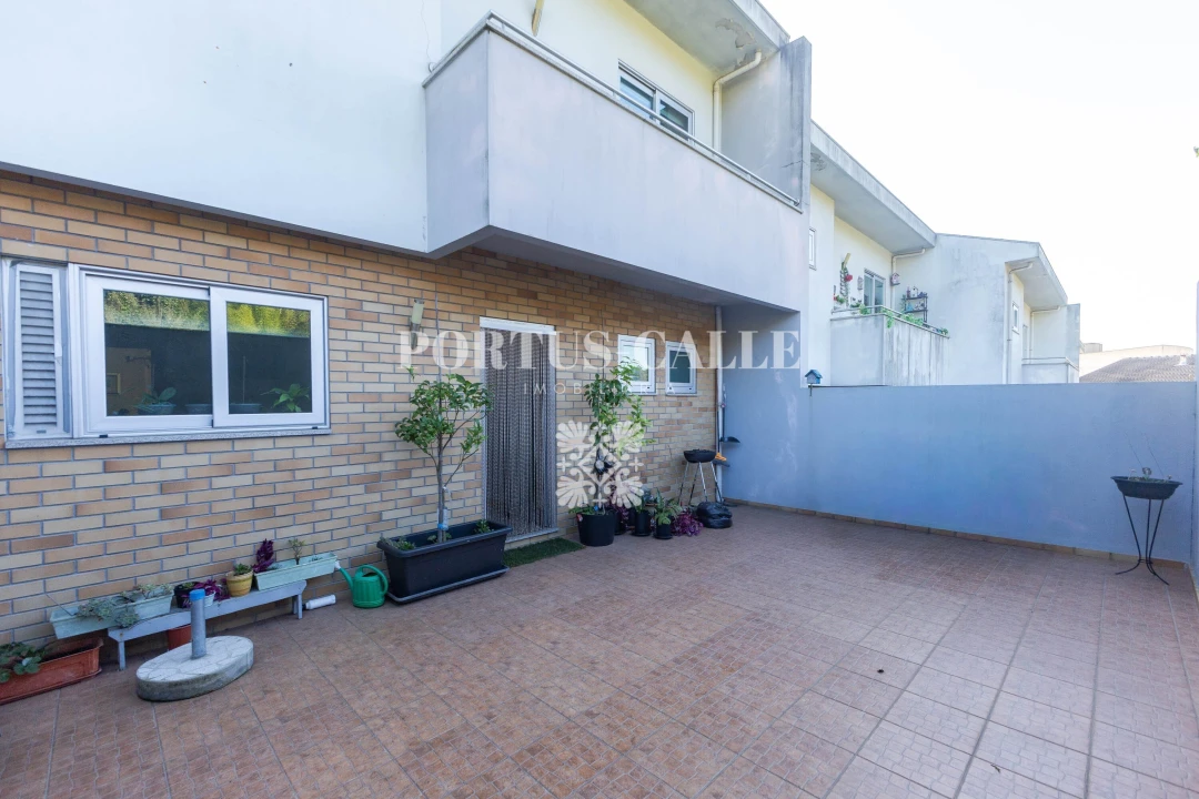 Moradia T3 para Venda em Mozelos Foto 15