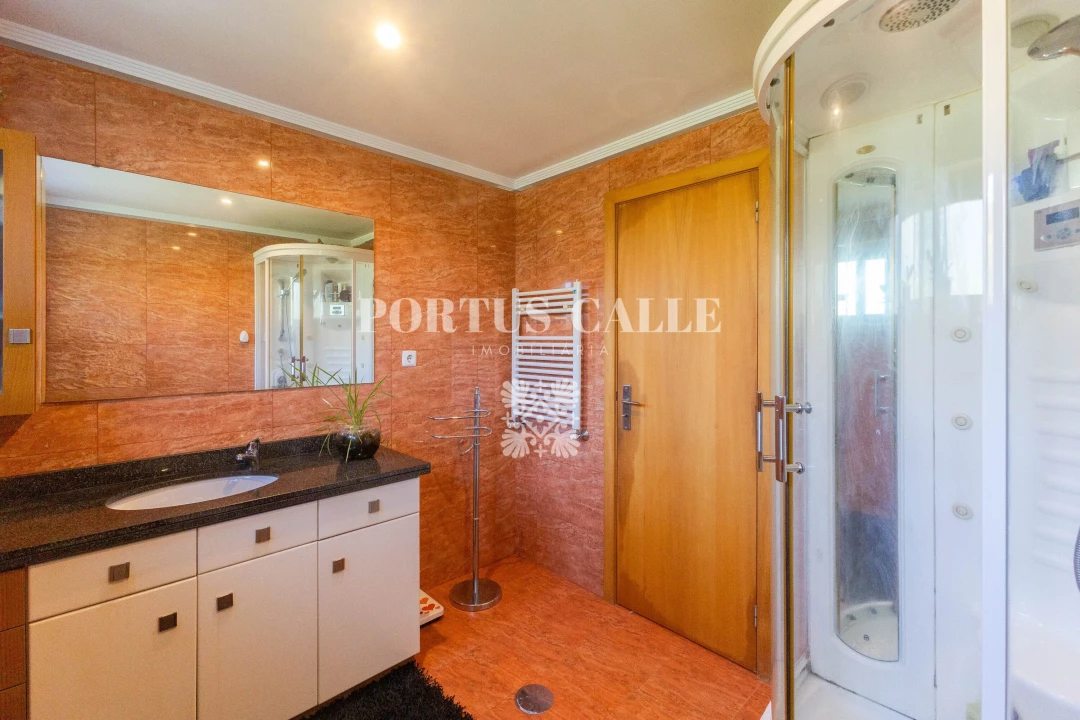 Moradia T3 para Venda em Mozelos Foto 20