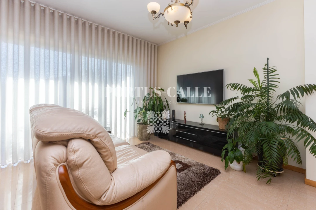 Moradia T3 para Venda em Mozelos Foto 11