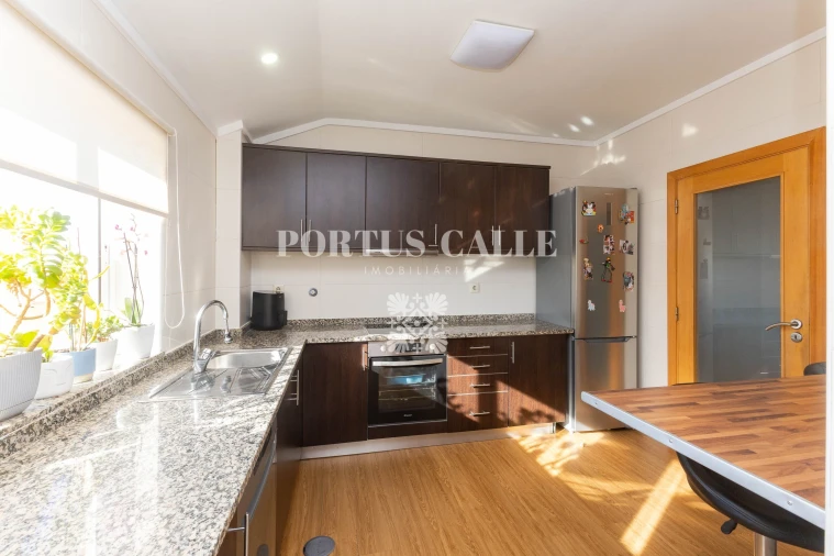 Apartamento T2 para Venda em Canelas Foto 14