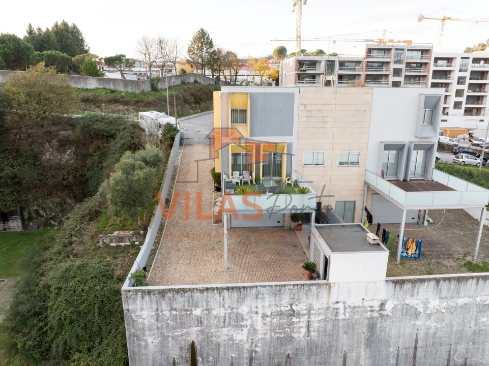 Moradia T3 para Venda em Lordelo Foto 20