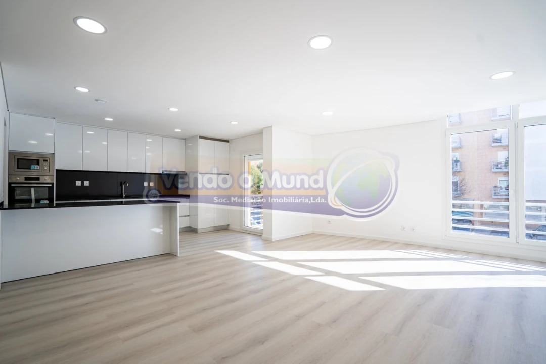 Apartamento T3 para Venda em Vialonga Foto 2