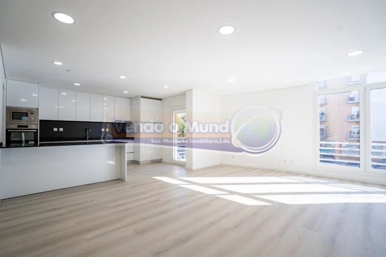 Apartamento T3 para Venda em Vialonga Foto 2