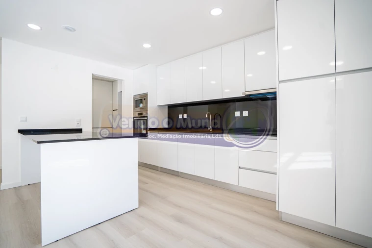 Apartamento T3 para Venda em Vialonga