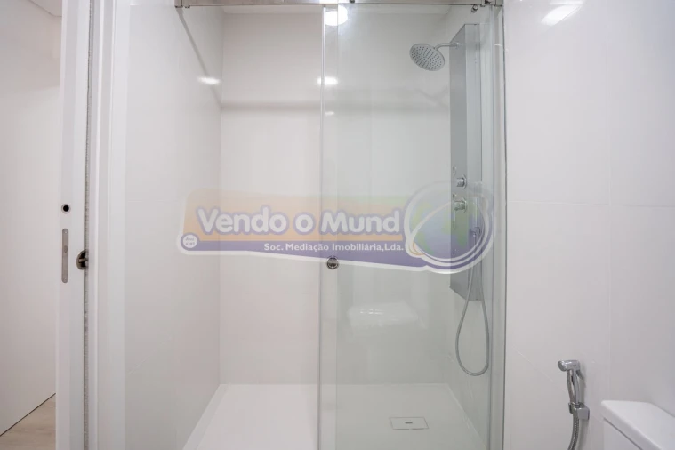 Apartamento T3 para Venda em Vialonga Foto 16
