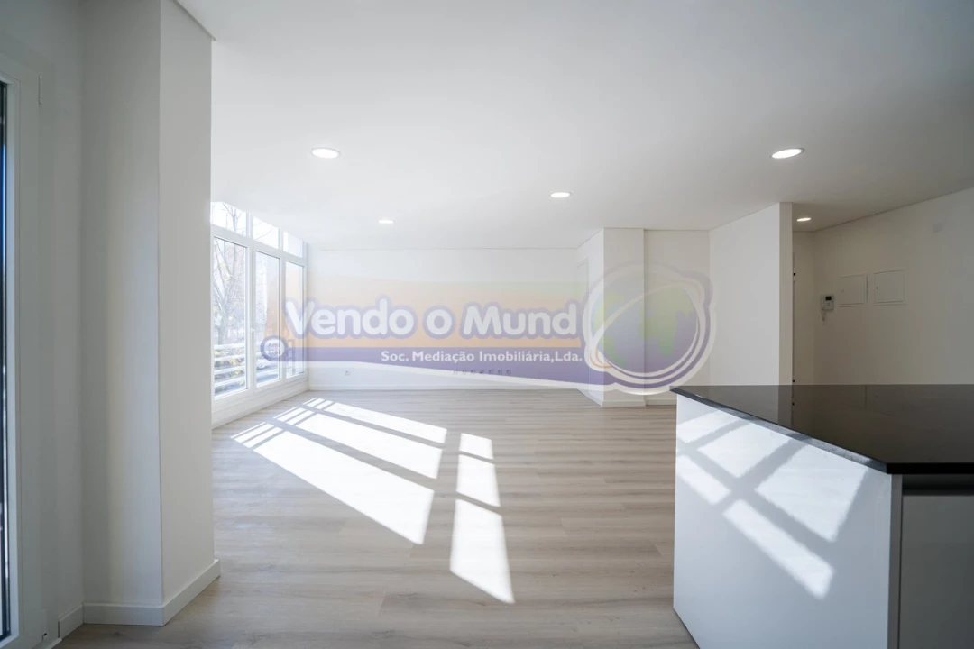 Apartamento T3 para Venda em Vialonga Foto 6