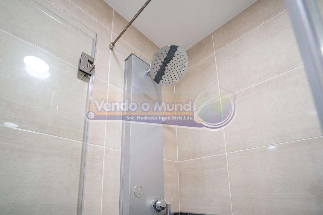 Apartamento T3 para Venda em Vialonga Foto 14
