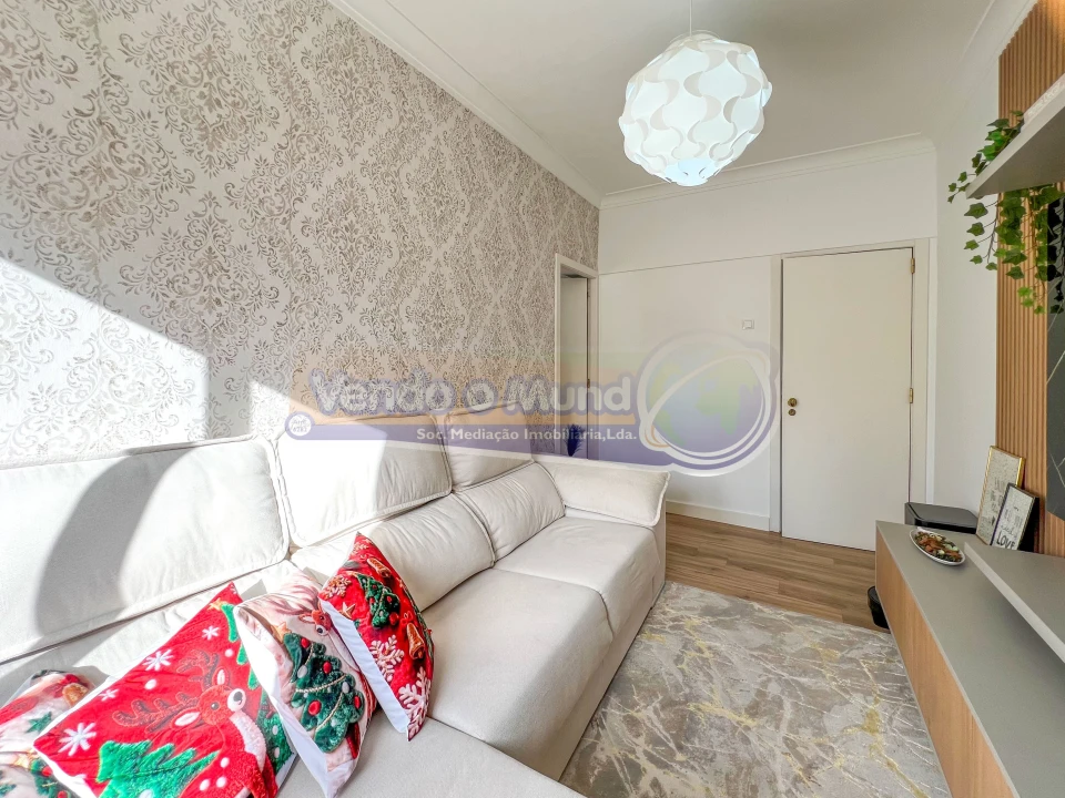 Apartamento T3 para Venda em Agualva e Mira-Sintra Foto 10