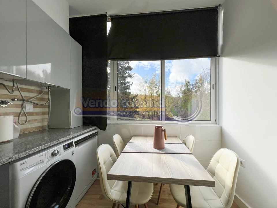 Apartamento T3 para Venda em Agualva e Mira-Sintra Foto 4