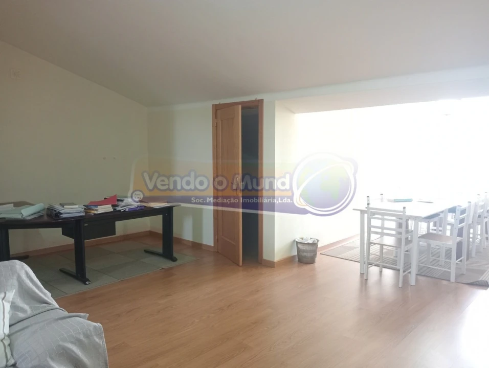 Apartamento T0 para Venda em Marinhais Foto 8